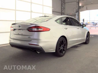 2019 Ford Fusion SE – miniatura 4