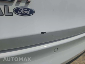 2019 Ford Fusion SE - miniatura 18