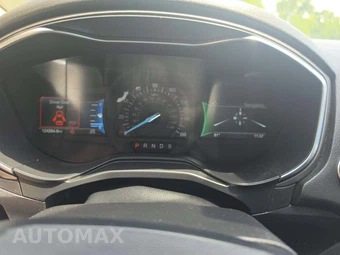 2019 Ford Fusion SE - miniatura 6