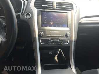 2019 Ford Fusion SE - miniatura 7