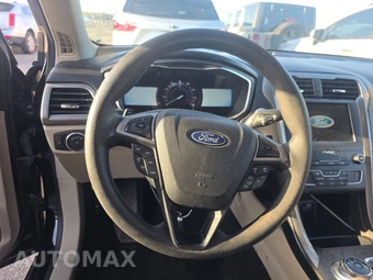 2019 Ford Fusion SE – miniatura 10