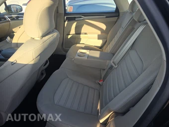 2019 Ford Fusion SE – miniatura 13
