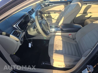 2019 Ford Fusion SE – miniatura 7