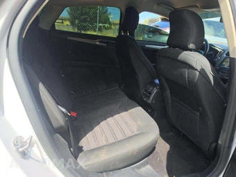 2019 Ford Fusion SE – miniatura 16