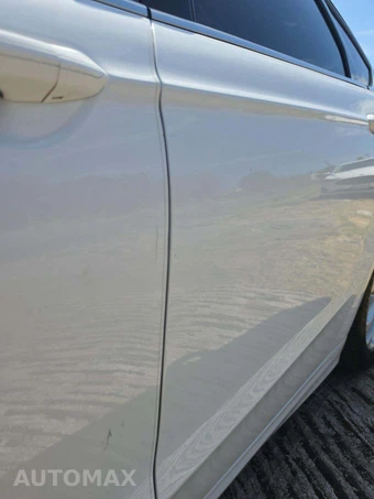 2019 Ford Fusion SE – miniatura 25