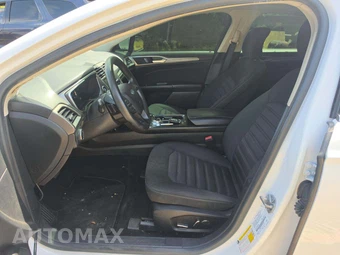2019 Ford Fusion SE – miniatura 6