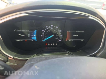 2019 Ford Fusion SE – miniatura 9
