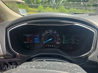2019 Ford Fusion SE - miniatura 12