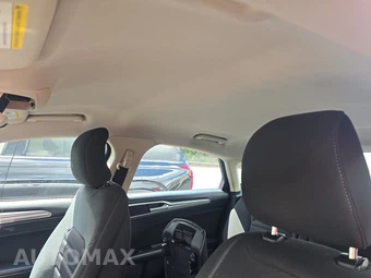 2019 Ford Fusion SE - miniatura 17
