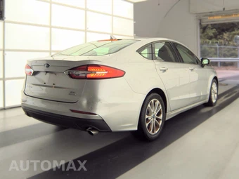 2019 Ford Fusion SE - miniatura 4
