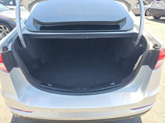 2019 Ford Fusion SE – miniatura 17