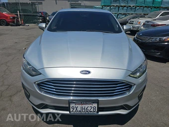 2019 Ford Fusion SE – miniatura 2
