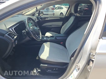 2019 Ford Fusion SE – miniatura 7