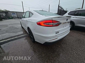 2019 Ford Fusion SE – miniatura 2