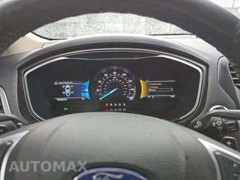 2019 Ford Fusion SE – miniatura 9