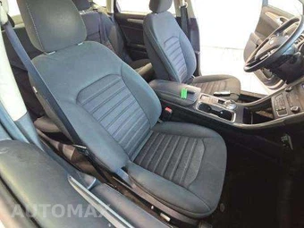 2019 Ford Fusion SE - miniatura 18
