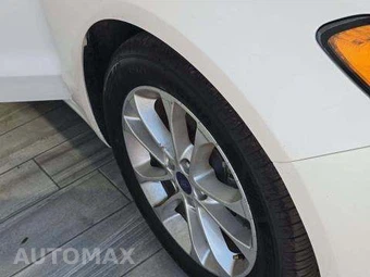 2019 Ford Fusion SE - miniatura 26