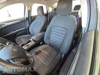 2019 Ford Fusion SE - miniatura 6