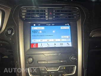 2019 Ford Fusion SE – miniatura 11