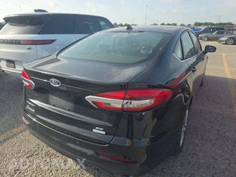 2019 Ford Fusion SE – miniatura 4