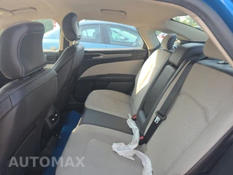 2019 Ford Fusion SE – miniatura 13