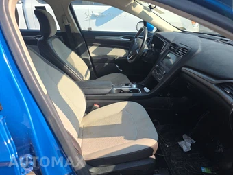 2019 Ford Fusion SE – miniatura 8