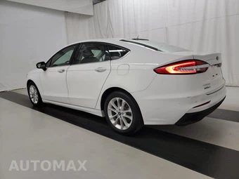 2019 Ford Fusion SE – miniatura 6