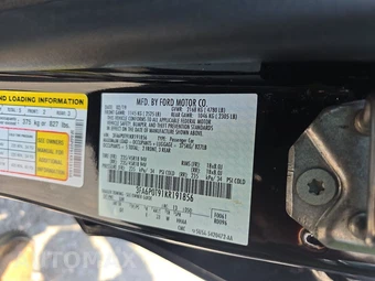 2019 Ford Fusion SE – miniatura 15