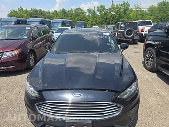 2019 Ford Fusion SE – miniatura 2