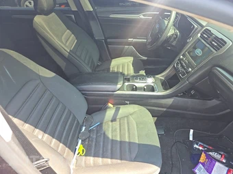 2019 Ford Fusion SE – miniatura 8