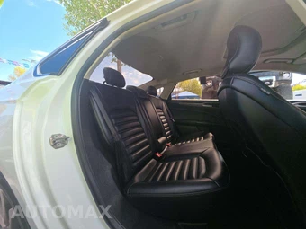2019 Ford Fusion SEL - miniatura 16