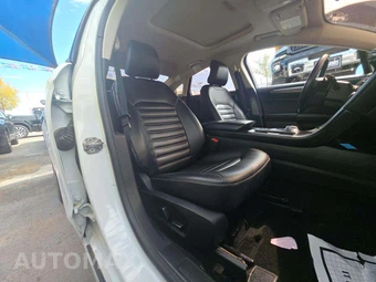 2019 Ford Fusion SEL - miniatura 18