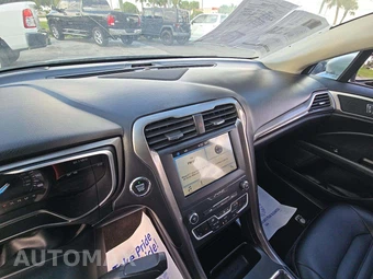2019 Ford Fusion SEL – miniatura 10