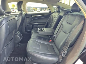 2019 Ford Fusion Titanium - miniatura 13
