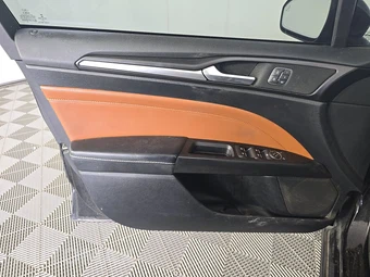 2019 Ford Fusion Titanium – miniatura 9