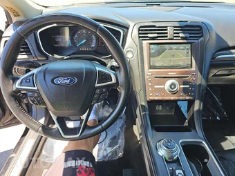 2019 Ford Fusion Titanium – miniatura 10