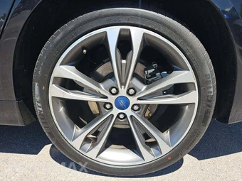2019 Ford Fusion Titanium – miniatura 21