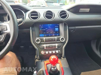 2019 Ford Mustang EcoBoost Coupe - miniatura 10