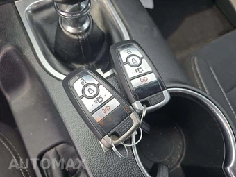 2019 Ford Mustang EcoBoost Coupe – miniatura 8