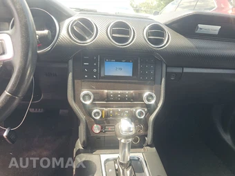 2019 Ford Mustang EcoBoost Coupe - miniatura 11