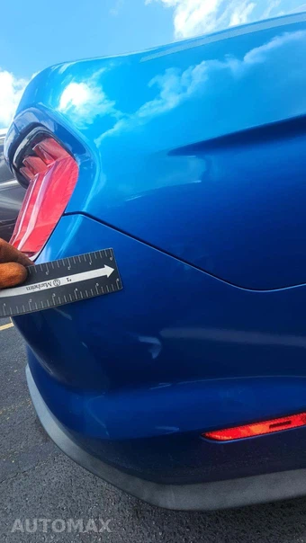2019 Ford Mustang EcoBoost Coupe - miniatura 23