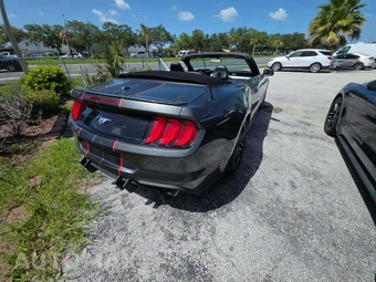 2019 Ford Mustang EcoBoost Premium Convertible - miniatura 3