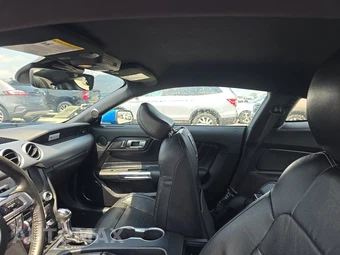 2019 Ford Mustang EcoBoost Premium Coupe - miniatura 17