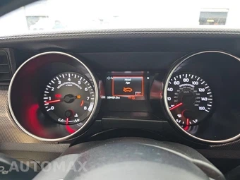 2019 Ford Mustang GT Coupe - miniatura 9
