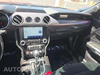 2019 Ford Mustang GT Coupe - miniatura 10