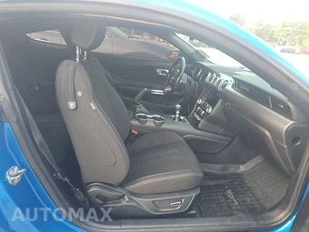 2019 Ford Mustang GT Coupe - miniatura 8