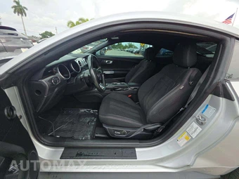 2019 Ford Mustang GT Coupe - miniatura 6