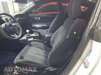 2019 Ford Mustang GT Coupe - miniatura 6