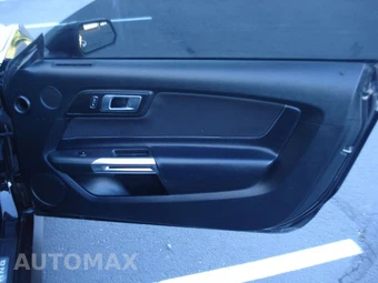 2019 Ford Mustang GT Coupe - miniatura 15