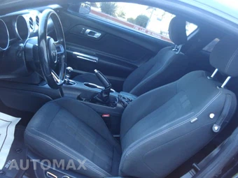2019 Ford Mustang GT Coupe - miniatura 8